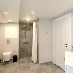 Stylish Spacious W 3br In Apartment *