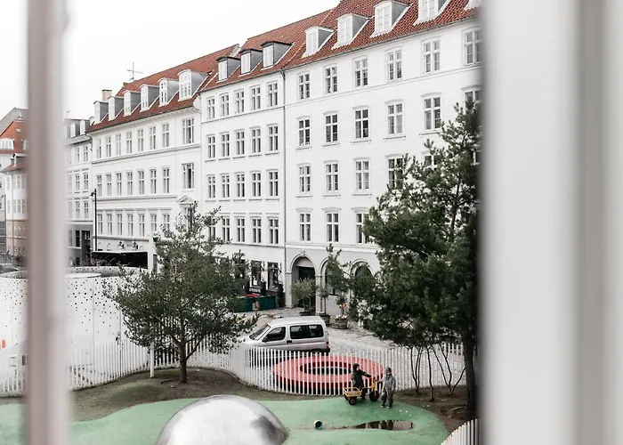 Stylish Spacious W 3br In *