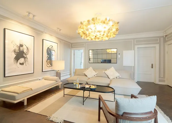 Stylish Spacious W 3br In Διαμέρισμα