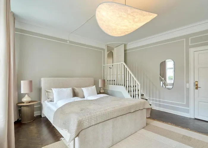 Stylish Spacious W 3br In Lägenhet