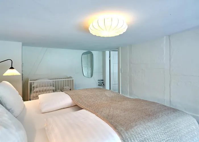 Stylish Spacious W 3br In Lägenhet *