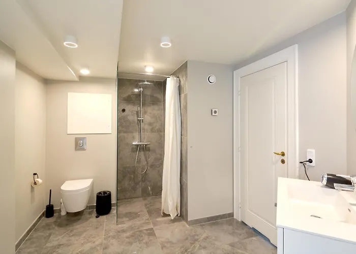 Stylish Spacious W 3br In Lägenhet *