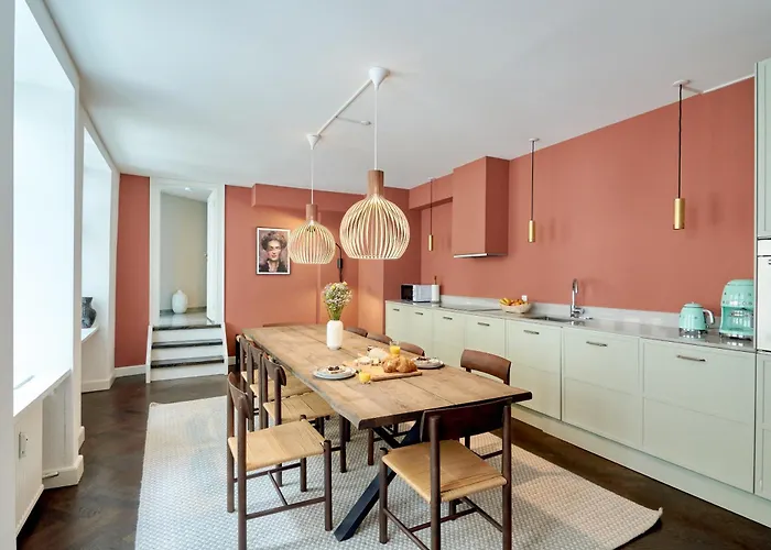 Lägenhet Stylish Spacious W 3br In